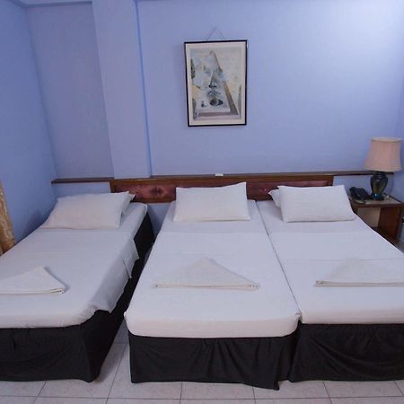 Off Day Inn Male Bagian luar foto