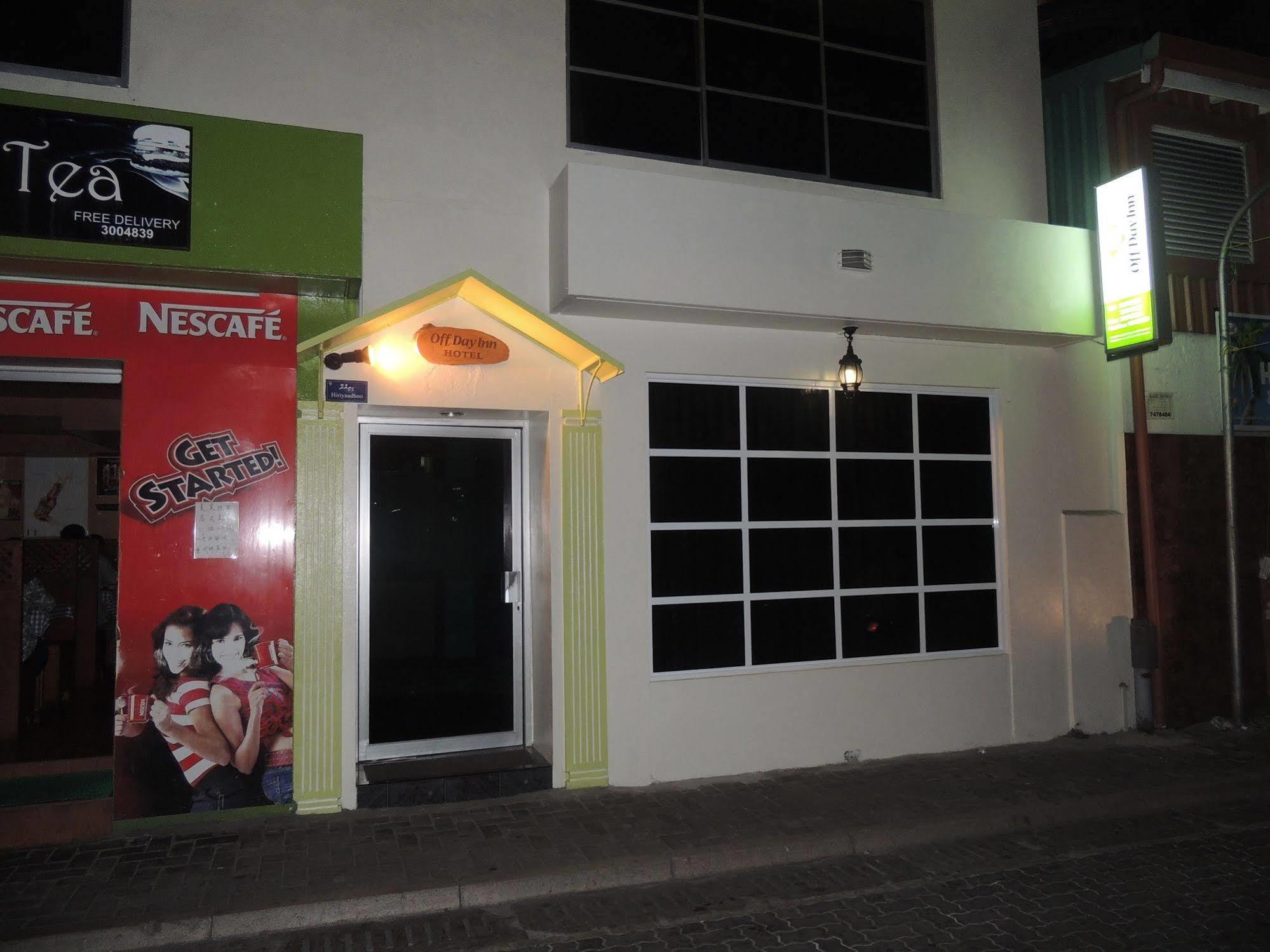 Off Day Inn Male Bagian luar foto